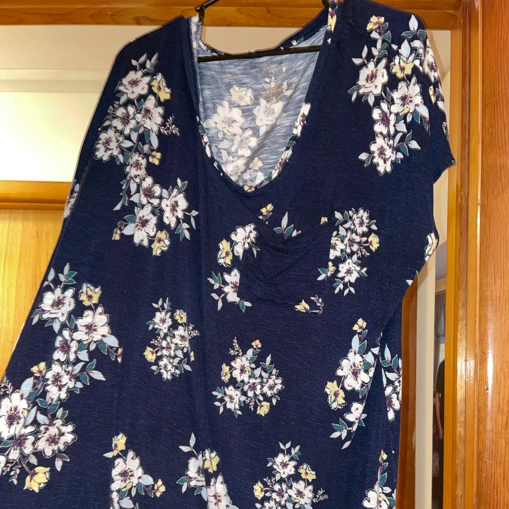 Cute Maurices t shirt